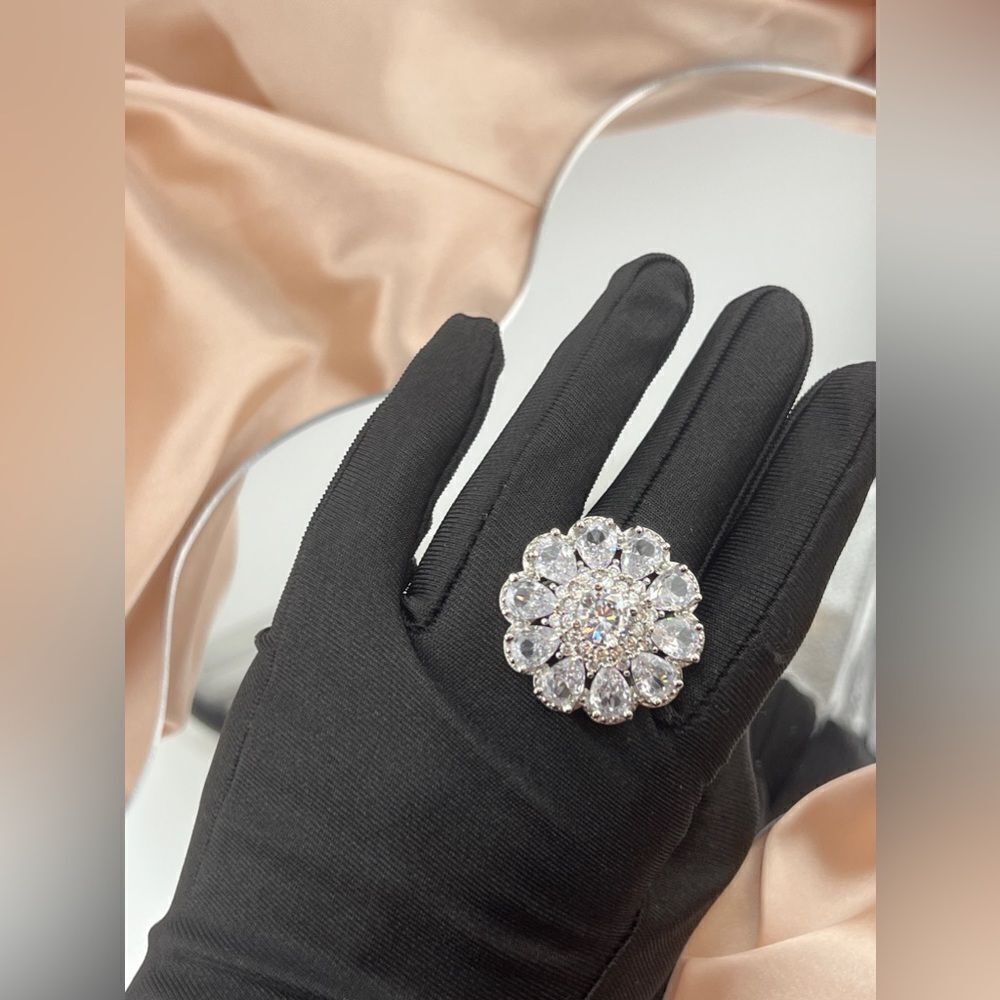 Sterling Silver Floral Cocktail Ring - Picture 4 of 6
